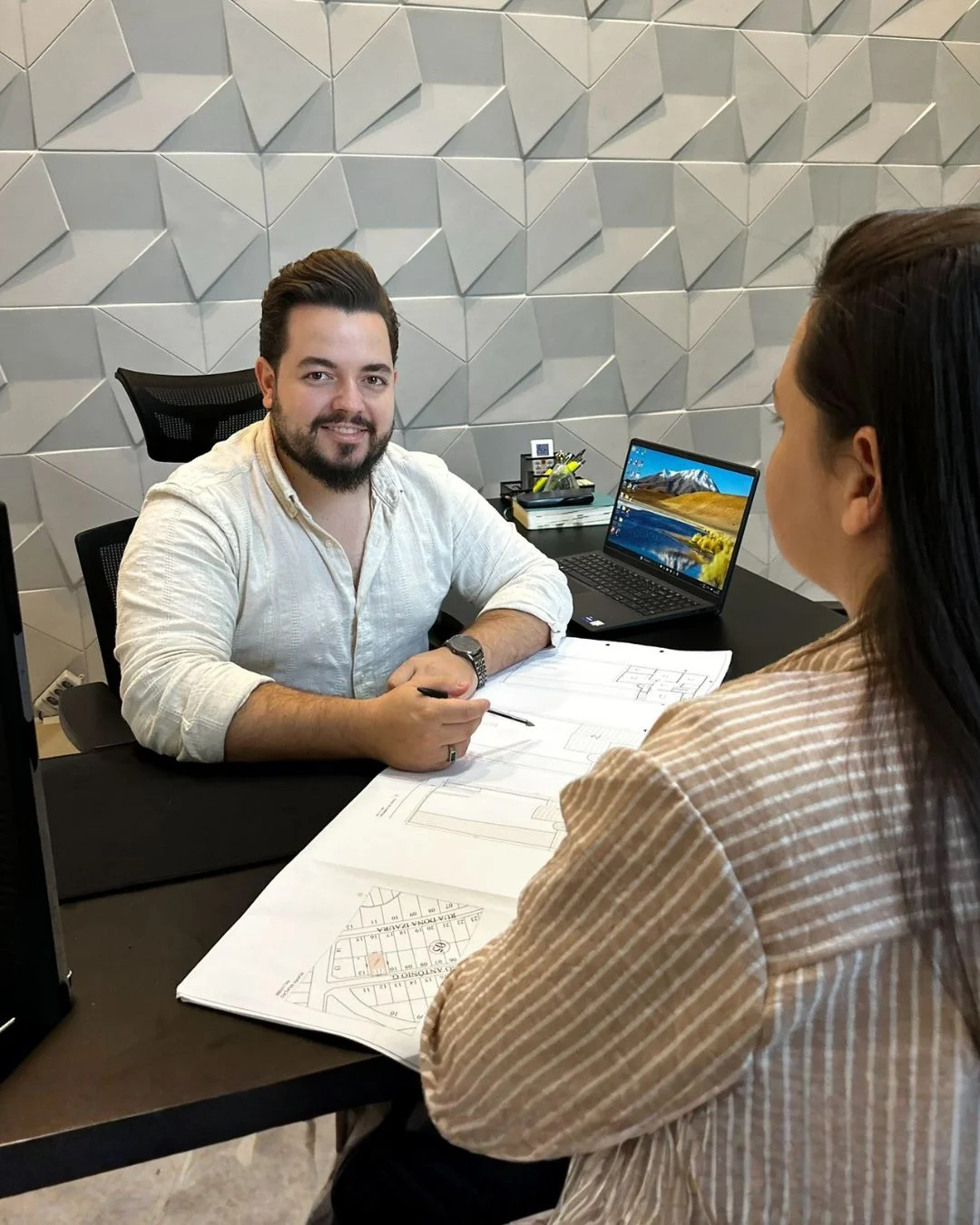 Engenheiro LEGAN em Atendimento